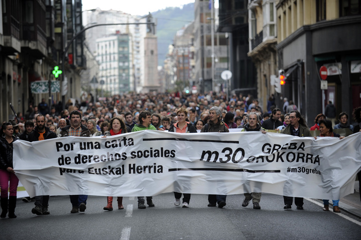 Los convocantes de la huelga se manifestaron el pasado sábado en las cuatro capitales de Hego Euskal Herria. (Marisol RAMÍREZ/ARGAZKI PRESS)