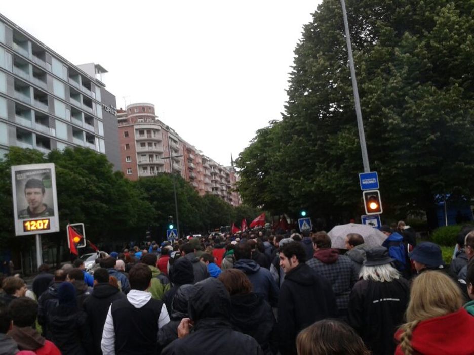 Manifestazioen zutabeetako bat, Anoetatik abiatu denean. (@GARAZIKAMIO)