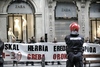 Protesta en la Gran Vía de Bilbo. (ARGAZKI PRESS)