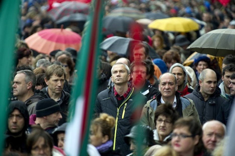 Joxean Agirre, Rufi Etxeberria, Joseba Permach eta Martin Garitano, manifestazioan. (Juan Carlos RUIZ/ARGAZKI PRESS)