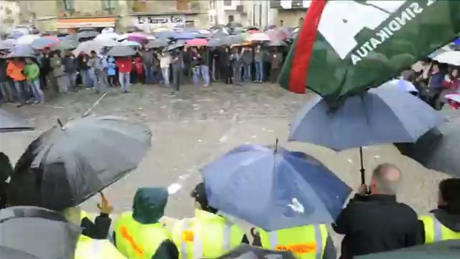 20130530_m30greba_mani_altsasu