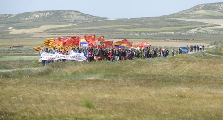 Imagen de la marcha contra el polígono celebrada el 2 de junio. (Jagoba MANTERIOLA/ARGAZKI PRESS)