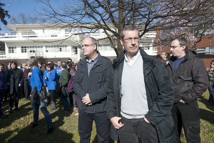 Markel Olano, junto a Joseba Egibar, en una imagen de archivo. (Jon URBE/ARGAZKI PRESS)