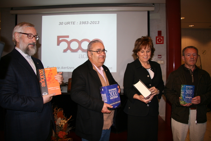 Presentación de la versión digital de Hiztegia 5000. (NAIZ.INFO)