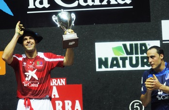 Olaizola con la txapela. (ARGAZKI PRESS)