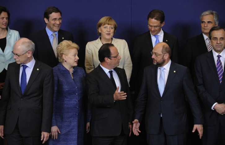 Varios líderes europeos posan para las cámaras durante la cumbre de Bruselas. (John THYS/AFP PHOTO)