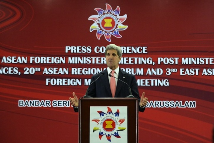 El secretario de Estado de EEUU, John Kerry, en su comparecencia en Brunei. (Roslan RAHMAN/AFP PHOTO) ()