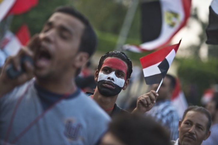 Continúan las protestas en El Cairo para exigir la dimisión de Morsi. (Khaled DESOUKI/AFP)