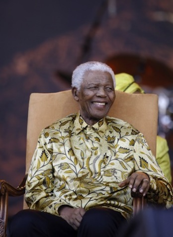 El expresidente sudafricano Nelson Mandela, en una imagen de archivo. (Gianluigi GUERCIA/AFP PHOTO)
