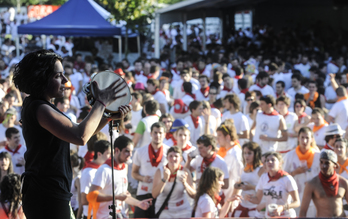 Gose durante la actuación en la carpa de Gora Iruñea. (Jagoba MANTEROLA / ARGAZKI PRESS)