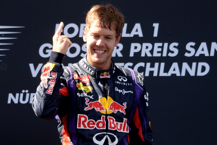 Vettel celebra la victoria. ( AFP)