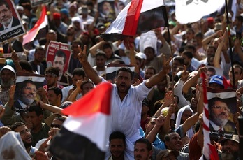 Manifestación en El Cairo de los seguidores de Mohamed Morsi. (Mahmud HAMS/AFP PHOTO)