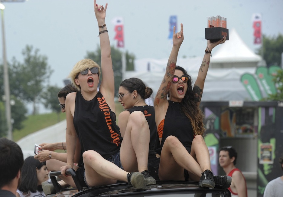 <strong>Diferentes empresas.</strong> Mñas allá de la comida y la bebida, una vez más criticada por todos sus precios, diferentes empresas publicitaban productos de variado contenido.