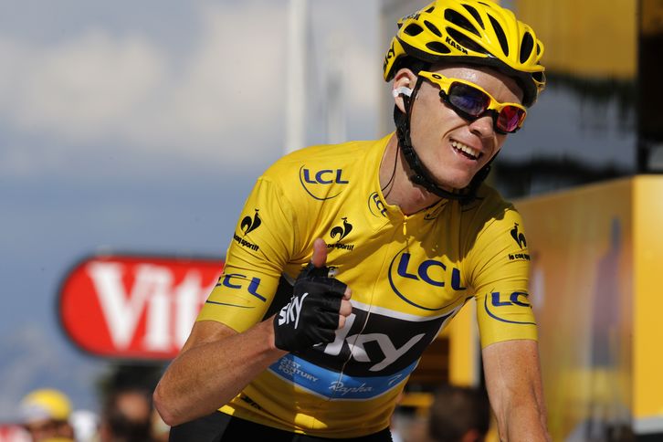 Froome celebrara el triunfo al anochecer. (AFP)