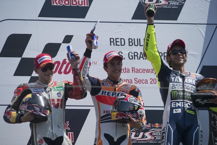 Marc Márquez, Stefan Bradl y Valentino Rossi, en el podium. (GETTY IMAGES/AFP)