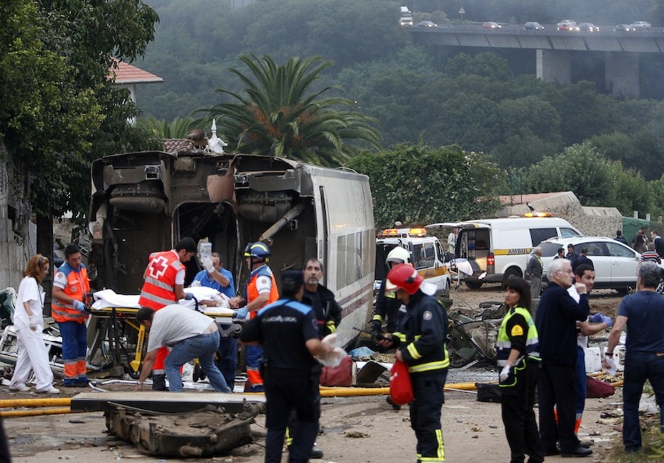Los equipos de socorro trabajan en el lugar. (Oscar CORRAL/AFP) Los equipos de socorro trabajan en el lugar. (Oscar CORRAL/AFP)