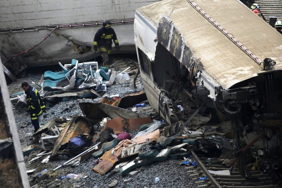 Uno de los vagones siniestrados. (Miguel RIOPA/AFP) Uno de los vagones siniestrados. (Miguel RIOPA/AFP)