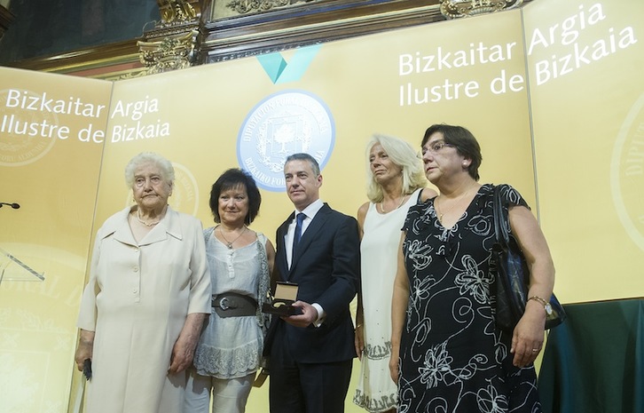 Urkullu recibió la distinción en un acto celebrado el pasado miércoles. (Luis JAUREGIALTZO/ARGAZKI PRESS)
