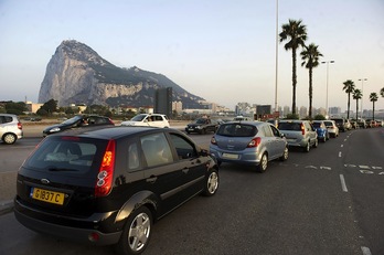 Las autoridades españolas han ordenado dificultar las entradas y salidas de Gibraltar (Marcos MORENO / AFP PHOTO)