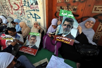 Protesta de los seguidores del depuesto presidente Mohamed Mursi. (AFP PHOTO)