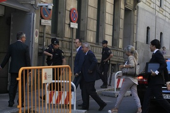 Javier Arenas, a su llegada a la Audiencia Nacional española. (NAIZ.INFO)