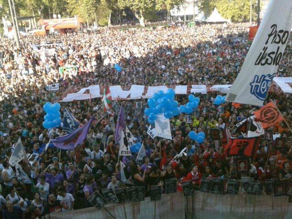 Presoen eskubideen aldeko aldarria oso presente izan da. (Ikoitz Arrese)