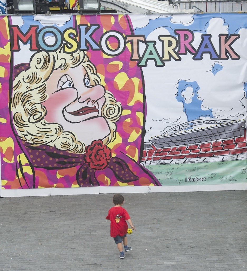 El adiós a San Mamés en la txosna de Moskotarrak. El adiós a San Mamés en la txosna de Moskotarrak.