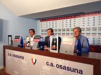 Miguel Archanco ha comparecido junto a Purroy y Pascual para dar cuenta del cese de Mendilibar. (OSASUNA)