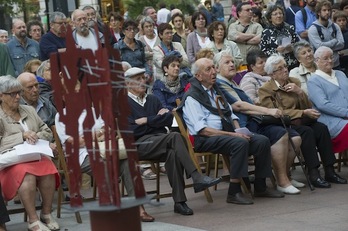 Homenaje a las víctimas del franquismo llevado a cabo en Donostia en setiembre de 2012. (Andoni CANELLADA / ARGAZKI PRESS)