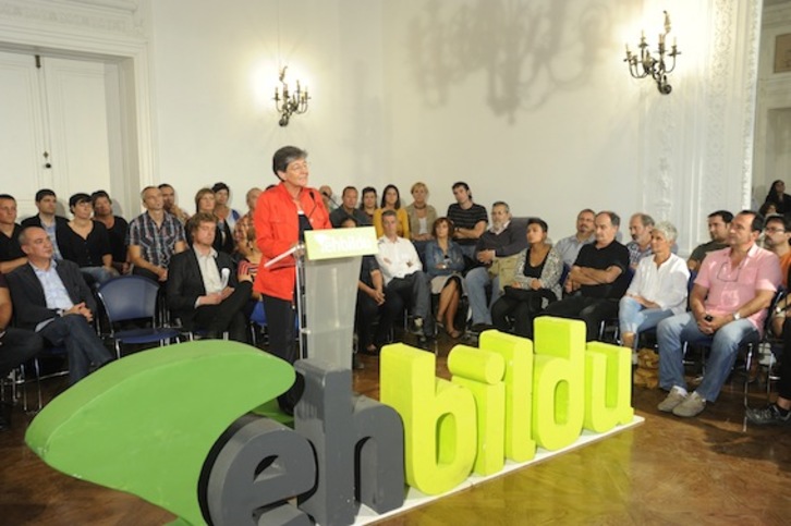 EH Bilduko ordezkari ugari bildu da Donostiako Miramar Jauregian. (ARGAZKI PRESS)