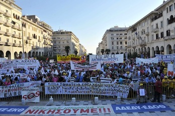 Protesta contra los recortes en Tesalónica. (Sakis METROLIDIS/AFP PHOTO)