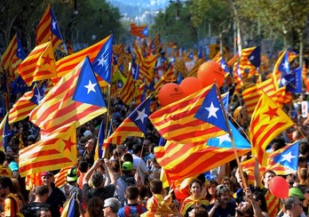 Manifestación multitudinaria celebrada el pasado año con motivo de la Diada. (Lluis GENÉ/AFP PHOTO)