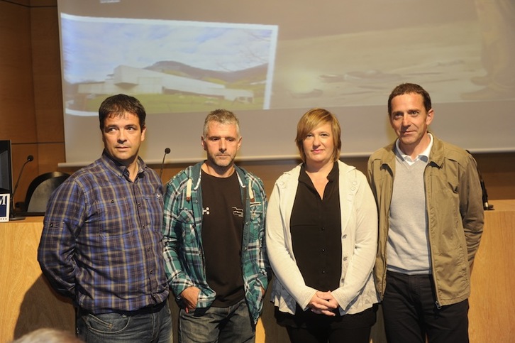 Aldundiko eta Ekaingo arduradunak, balorazio prentsaurrekoan. (Jon URBE/ARGAZKI PRESS)