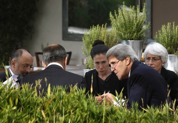 Kerry y Lavrov durante la reunión mantenida en Ginebra. (Larry DOWNING /AFP)