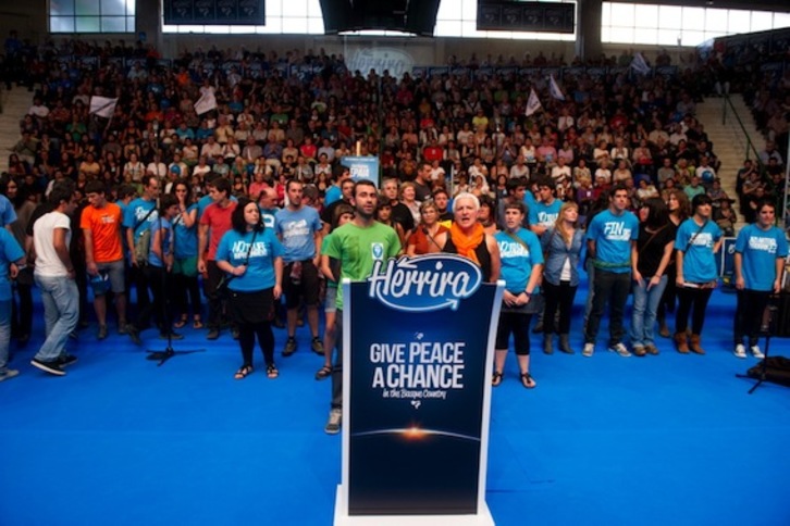 Egoitz Luisa eta Jone Galarza Herrirako kideen hitzartzea. (Iñigo URIZ/ARGAZKI PRESS)
