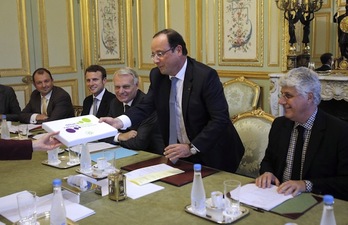 El presidente francés, François Hollande, este miércoles en El Elíseo. (Christopher ENA/AFP PHOTO)