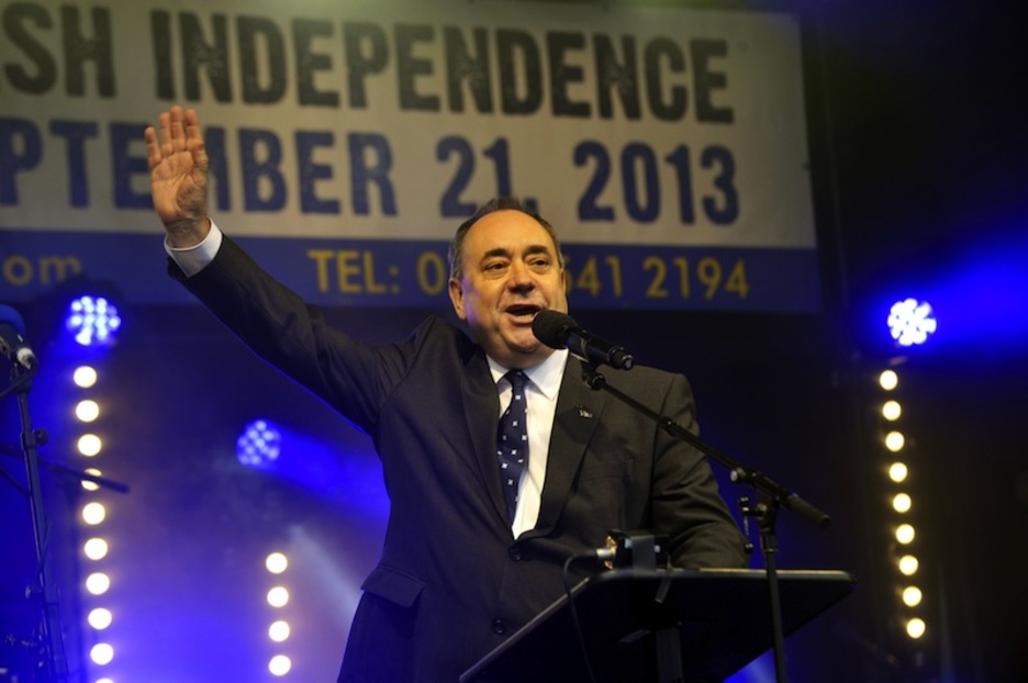 Alex Salmond lehen ministroak ere parte hartu du gaurko martxan. Alex Salmond lehen ministroak ere parte hartu du gaurko martxan.
