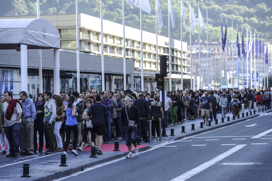 Colas de gente para ver las películas el domingo a la mañana. (Jagoba MANTEROLA / ARGAZKI PRESS) Colas de gente para ver las películas el domingo a la mañana. (Jagoba MANTEROLA / ARGAZKI PRESS)