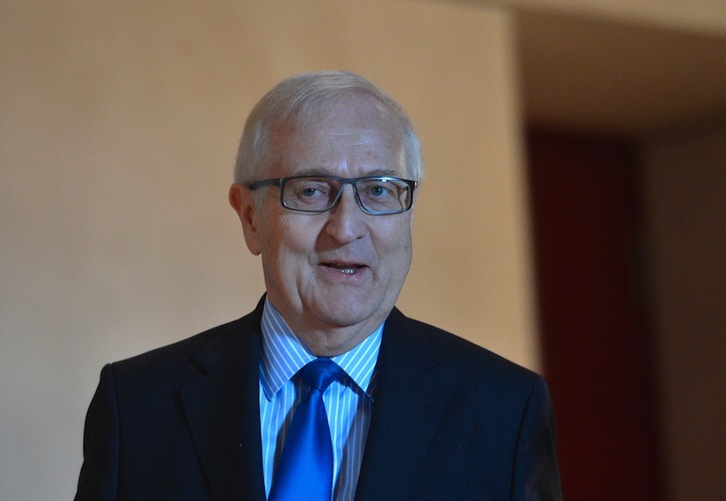 El candidato liberal, Rainer Brüderle, antes de conocer los resultados. (Oliver LANG/AFP)