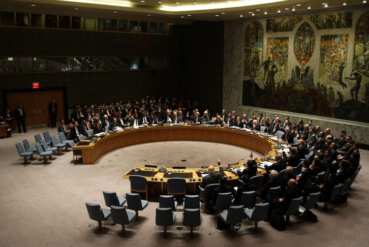 El Consejo de Seguridad de la ONU durante la reunión de esta madrugada. (Joshua LOTT / AFP)