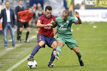 Un lance de un encuentro anterior entre Osasuna y el Levante. (Iñigo URIZ/ARGAZKI PRESS)