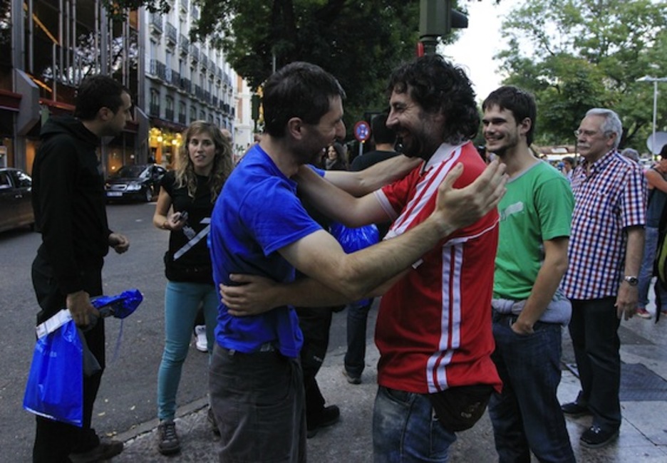 Roberto Noval eta Ibon Meñika, Audientzia Nazionaletik atera berritan. (NAIZ.INFO)