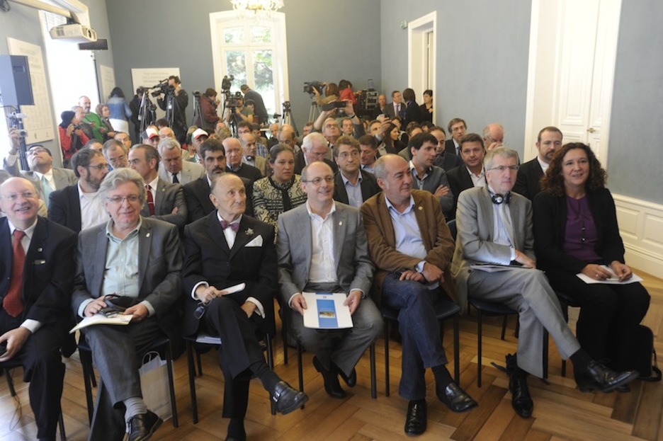 Aspecto de la sala donde se celebra el acto de apertura.