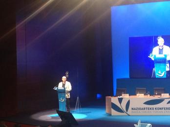 Juan Karlos Izagirre, en la clausura de la conferencia. (@eetxeberria)