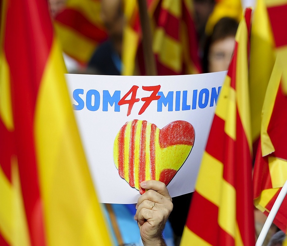 «47 milioi gara», zioen beste kartel batek, Estatu osoko biztanleei erreferentzia eginez. (Josep LAGO/AFP)