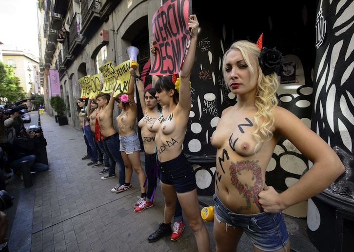 Activistas de Femen, durante su protesta en Madrid. (Dani POZO/AFP)