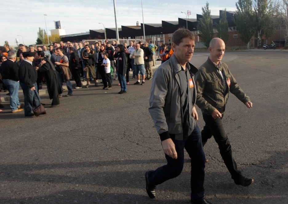 Rufi Etxeberria, a las puertas de la AN, en el momento en el que ha accedido al tribunal. (Marta JARA/ARGAZKI PRESS)