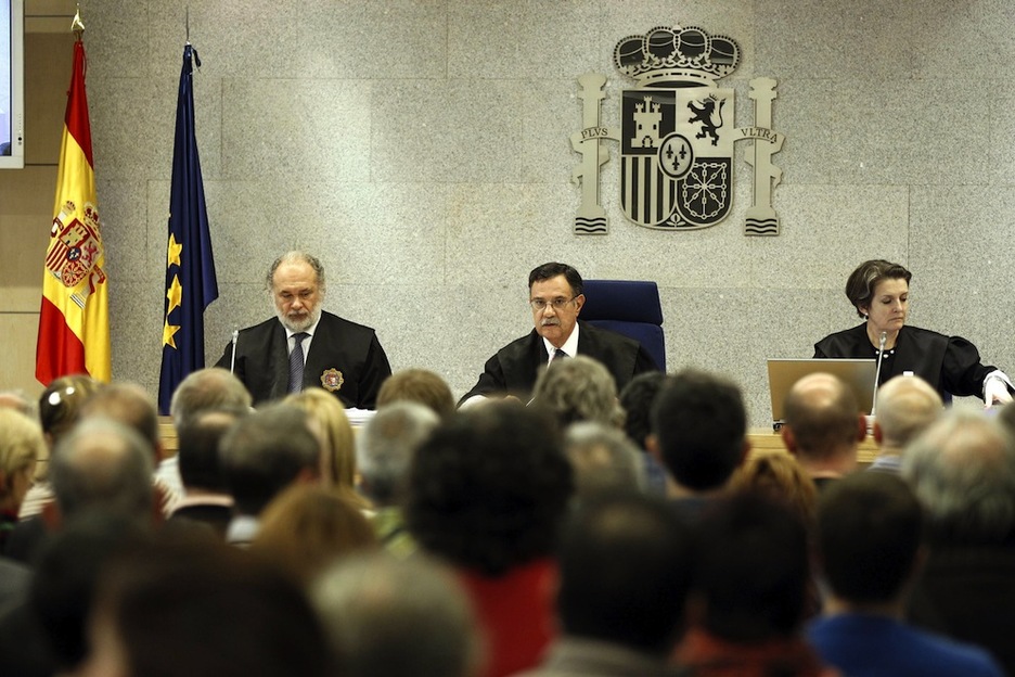 El tribunal que juzga a 36 ciudadanos vascos. (POOL EFE)
