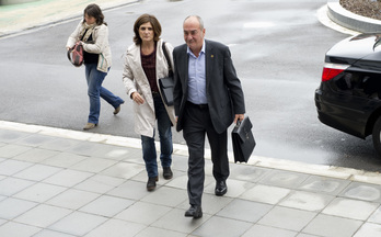 Garitano junto a Helena Franco en la reunión del COnsejo Vasco de Finanzas. (Raul BOGAJO / ARGAZKI PRESS)