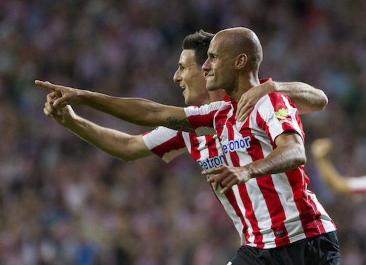 Mikel Rico y Aritz Aduriz, los dos goleadores del partido. (Monika DEL VALLE/ARGAZKI PRESS)